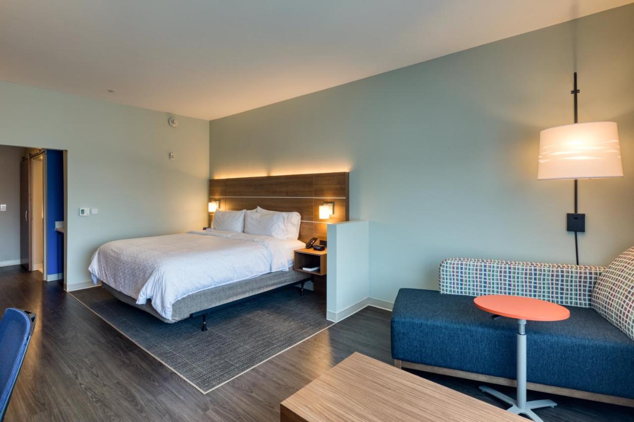 Holiday Inn Express & Suites - Charlotte - South End By Ihg Eksteriør billede