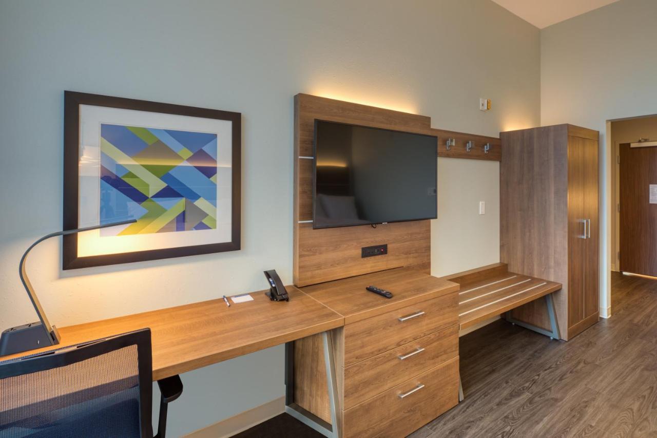 Holiday Inn Express & Suites - Charlotte - South End By Ihg Eksteriør billede