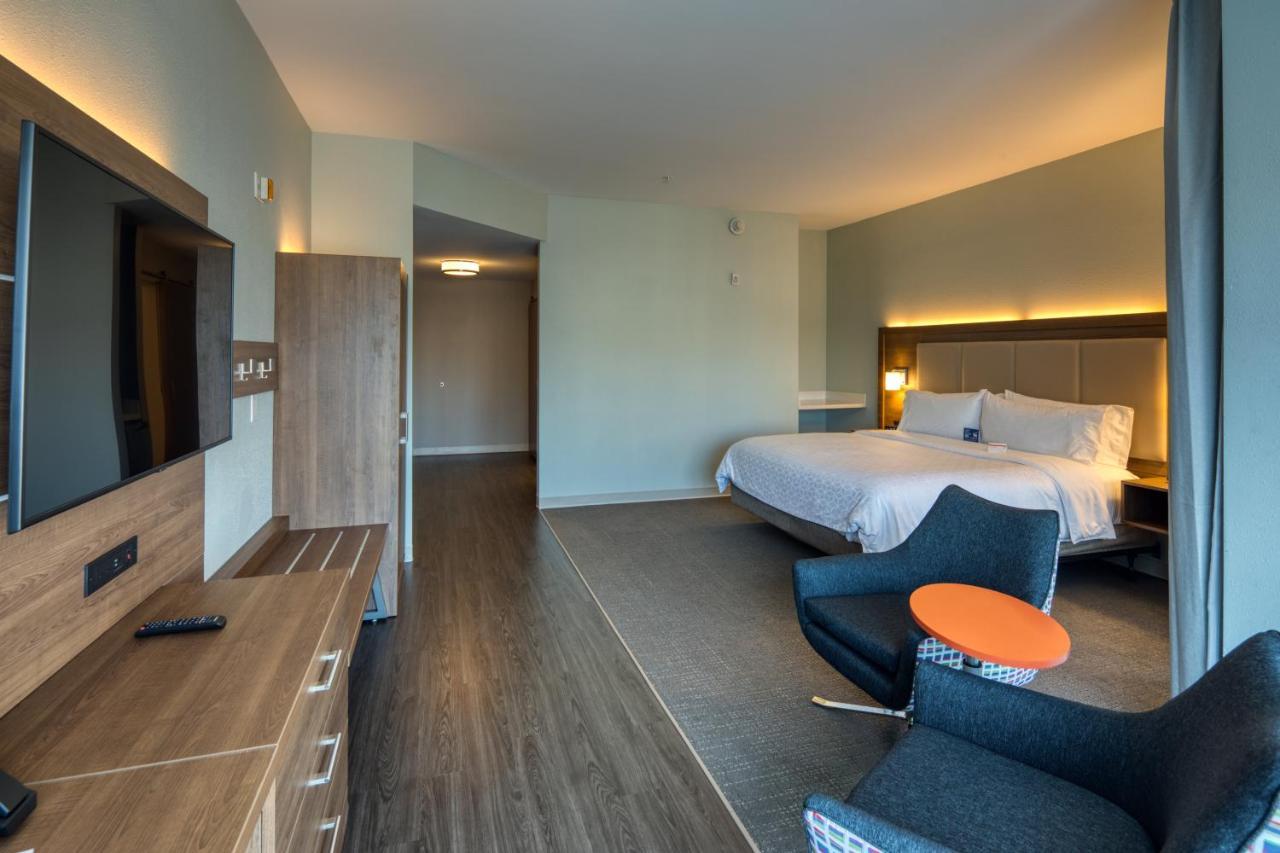 Holiday Inn Express & Suites - Charlotte - South End By Ihg Eksteriør billede