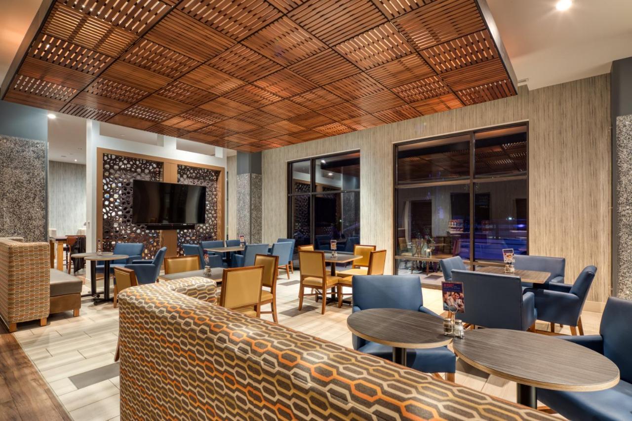 Holiday Inn Express & Suites - Charlotte - South End By Ihg Eksteriør billede